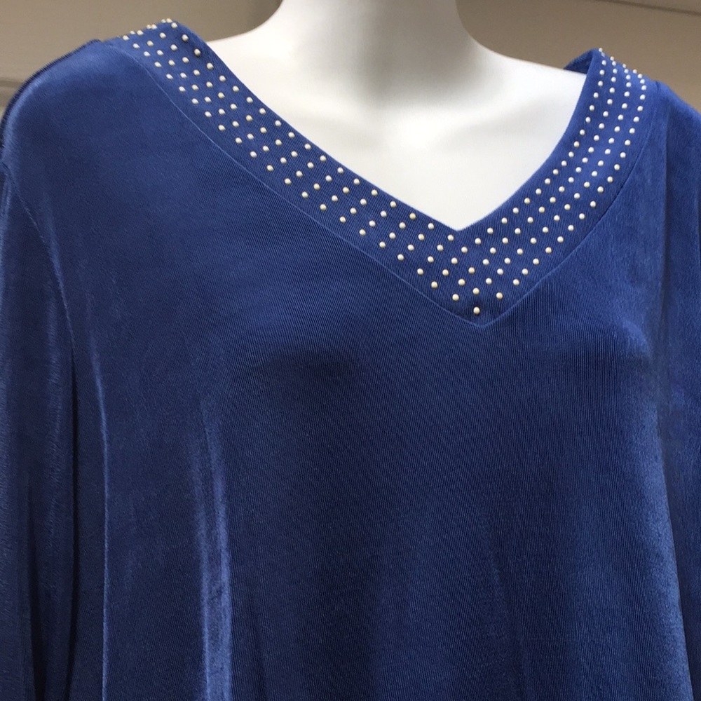 Slinky Brand  skirt & Tunic set. 2 pieces Size L